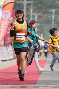 BIB: 40375
                            <button type="button" onclick="openModal(8222212)" class="btn btn-primary btn-sm float-right btn-popup" data-toggle="modal" data-target=".modal-high-quality">
                        <i class="fas fa-shopping-cart"></i> Add to Cart
                    </button>
                                            <button type="button" onclick="isThisMe(8222212, true)" class="btn btn-success btn-sm float-right btn-popup btn-isme hidden" data-toggle="tooltip" data-placement="bottom" title="นี่คือรูปของคุณใช่ไหม คลิกที่นี่เพื่อเอาเข้าอัลบั้ม">
                        <i class="fas fa-plus"></i> Add to album
                    </button>
                    <button type="button" onclick="isThisMe(8222212, false)" class="btn btn-warning btn-sm float-right btn-popup btn-isnotme hidden">
                        <i class="fas fa-ban"></i> Remove from album
                    </button>